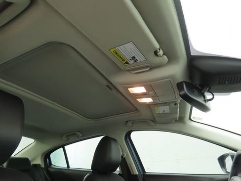 Used 2018 MAZDA MAZDA3 Grand Touring w/ Premium Equipment Package image 18