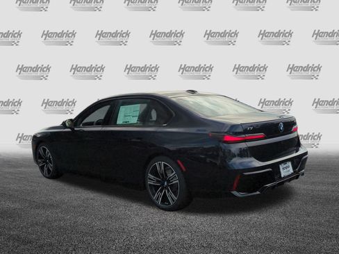 Used 2026 BMW i7 eDrive50 w/ M Sport Package RWD image 8