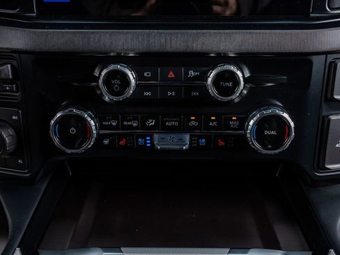 Used 2026 Ford F450 Platinum w/ FX4 Off-Road Package image 26