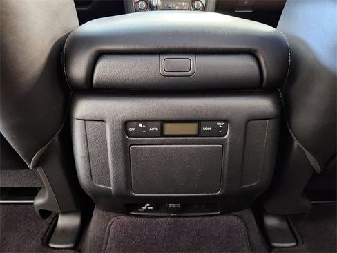 Used 2017 Nissan Armada SL w/ Interior Lighting Package image 31