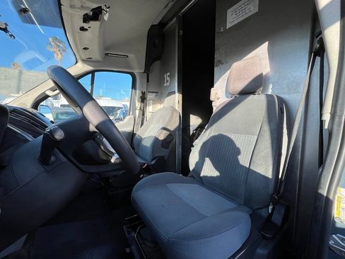 Used 2019 Ford Transit 250 148 High Roof Extended RWD image 10