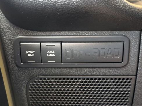 Used 2013 Jeep Wrangler Rubicon w/ Connectivity Group AWD/4WD image 36