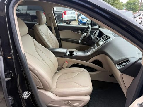 Used 2017 Lincoln MKX Reserve w/ Lincoln MKX Climate Package AWD/4WD image 36