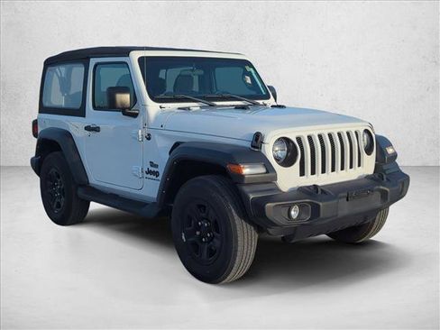 Used 2023 Jeep Wrangler Sport AWD/4WD image 3