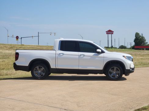 Used 2023 Honda Ridgeline RTL-E image 7