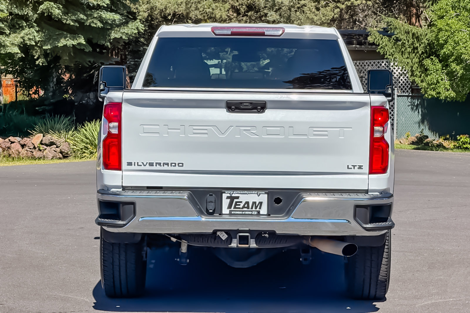 Used 2024 Chevrolet Silverado 2500 LTZ AWD/4WD image 5