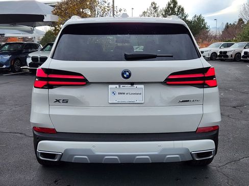 New 2026 BMW X5 xDrive50e w/ Premium Package AWD/4WD image 4