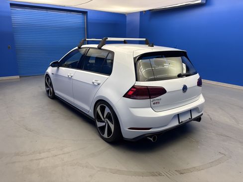 Used 2019 Volkswagen GTI SE FWD image 5