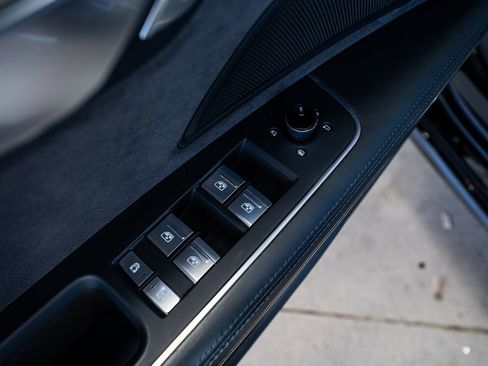 Used 2020 Audi S8 L image 31