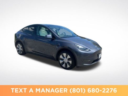 Used 2023 Tesla Model Y Long Range AWD/4WD image 7