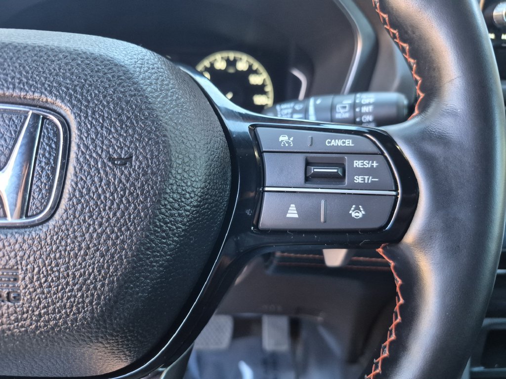Used 2025 Honda Pilot TrailSport image 19