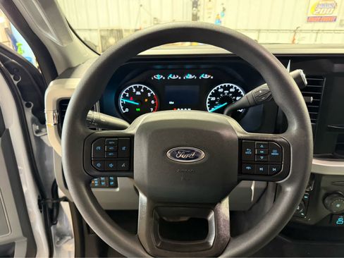 New 2026 Ford F250 XLT w/ FX4 Off-Road Package AWD/4WD image 13