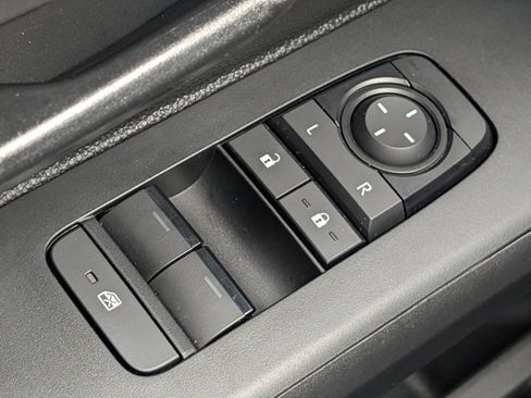 Used 2024 Toyota Tacoma SR5 image 19