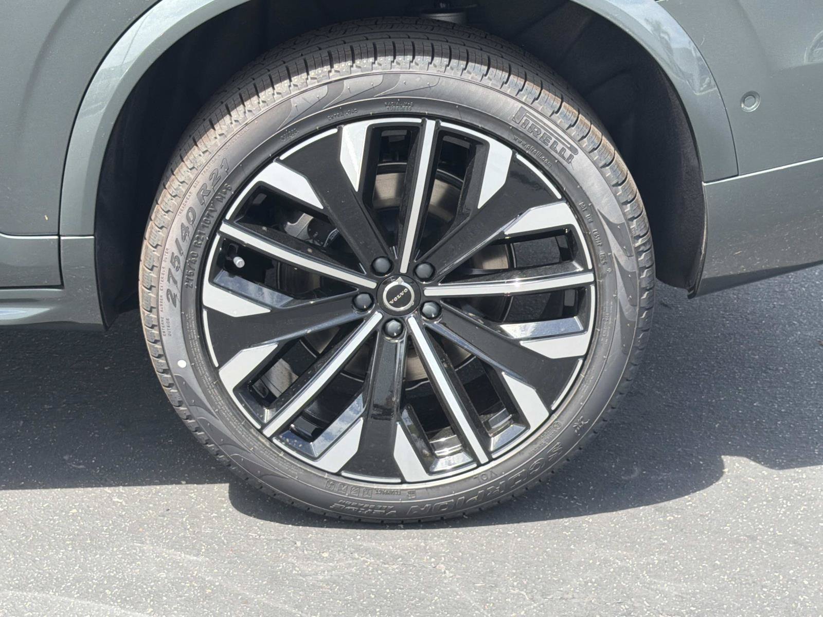 New 2027 Volvo XC90 B6 Ultra AWD/4WD image 24