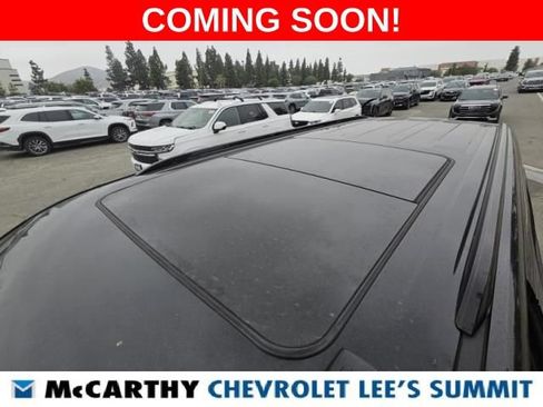 Used 2023 Cadillac Escalade ESV Sport Platinum w/ LPO, ONYX Package AWD/4WD image 11