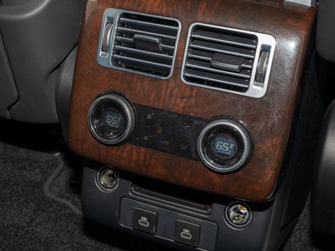 Used 2022 Land Rover Range Rover Westminster Edition image 26