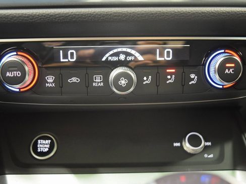 New 2025 Audi Q3 2.0T Premium Plus image 13