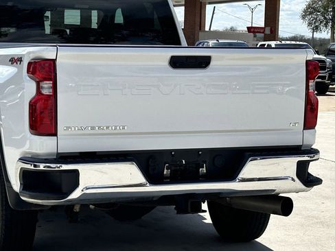 Used 2025 Chevrolet Silverado 2500 LT w/ Convenience Package AWD/4WD image 6