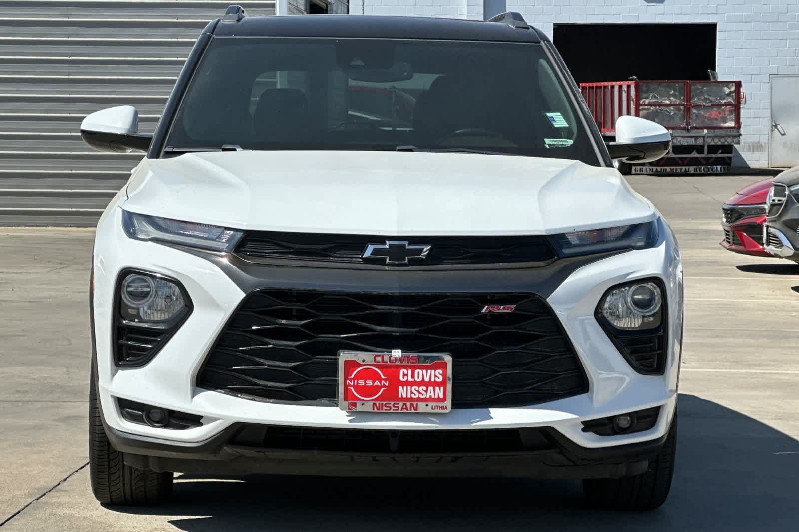 Used 2022 Chevrolet TrailBlazer RS w/ Sun and Liftgate Package FWD image 11