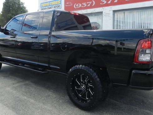 Used 2019 RAM 2500 Big Horn w/ Black Appearance Package AWD/4WD image 8