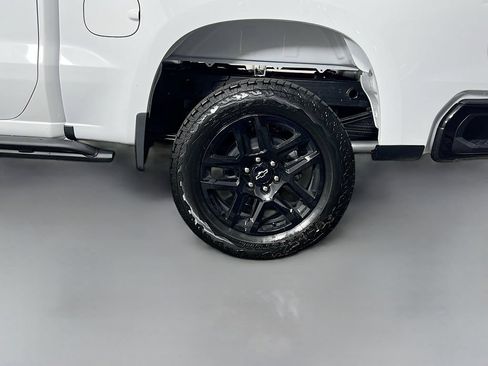 New 2026 Chevrolet Silverado 1500 LT Trail Boss w/ Convenience Package II AWD/4WD image 32