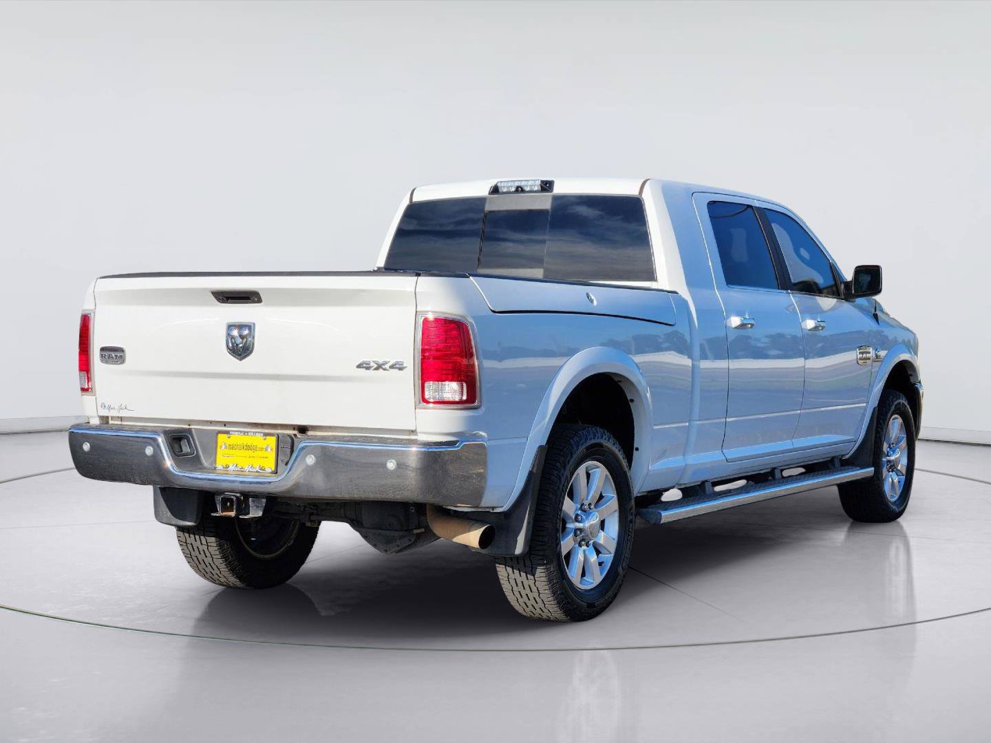 Used 2017 RAM 2500 Longhorn w/ Convenience Group AWD/4WD image 5