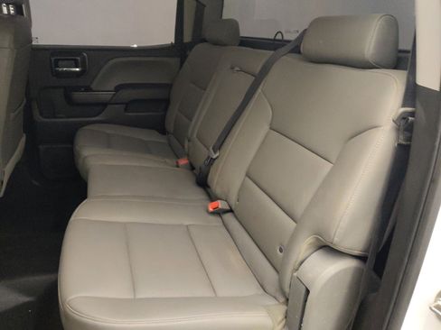 Used 2018 Chevrolet Silverado 1500 W/T w/ Trailering Package image 18