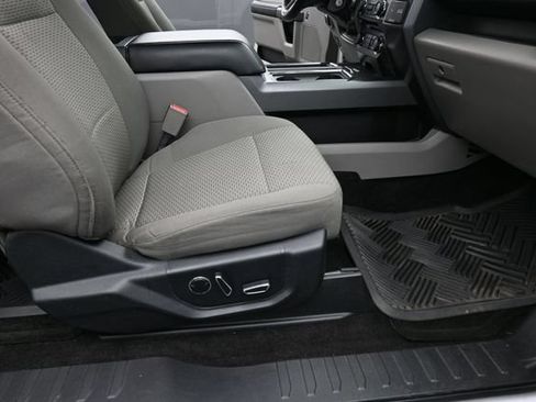 Used 2016 Ford F150 XLT w/ Equipment Group 302A Luxury AWD/4WD image 14