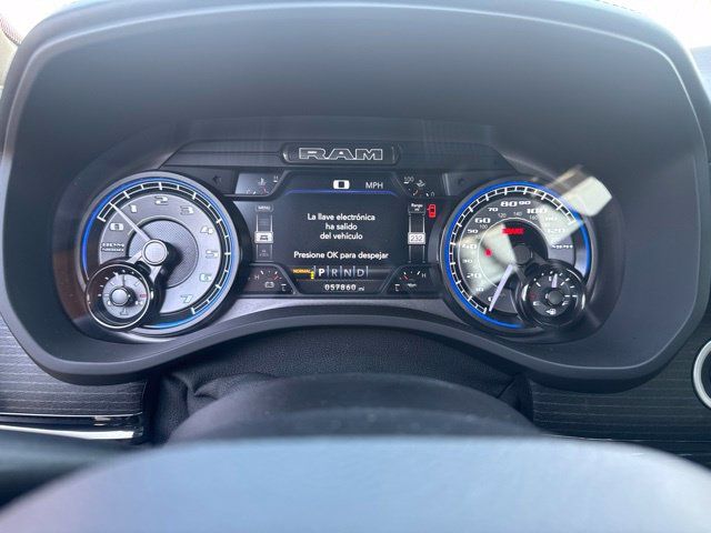 Used 2022 RAM 1500 Limited AWD/4WD image 13
