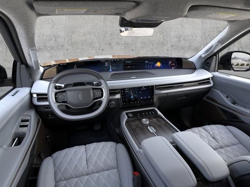New 2026 Lincoln Navigator L Black Label AWD/4WD image 9