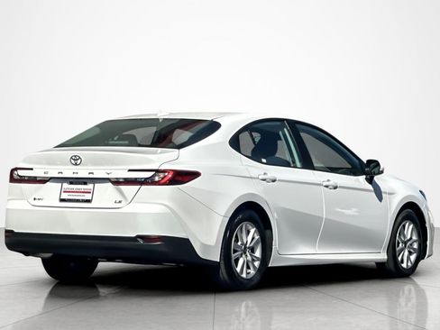 Used 2026 Toyota Camry LE FWD image 5