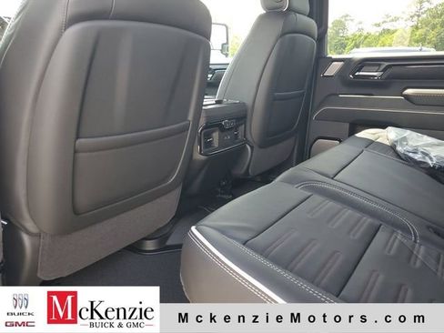 New 2026 GMC Sierra 2500 AT4X w/ LPO, Black Badging Package AWD/4WD image 22