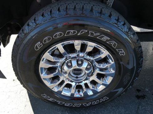 Certified 2021 Ford F250 XLT w/ XLT Premium Package AWD/4WD image 10