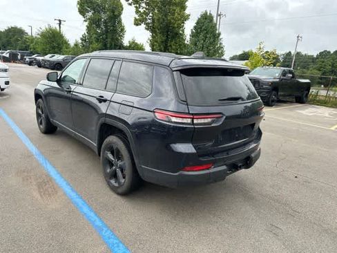 Used 2023 Jeep Grand Cherokee L Limited w/ Luxury Tech Group II AWD/4WD image 16
