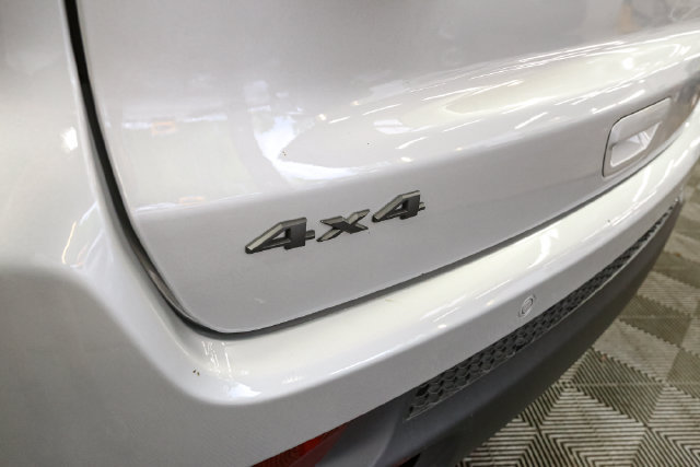 Used 2026 Jeep Compass Trailhawk AWD/4WD image 11