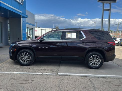 Used 2023 Chevrolet Traverse LT AWD/4WD image 8