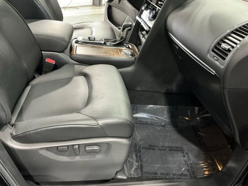 Used 2024 Nissan Armada SL w/ Captain's Chairs Package image 24