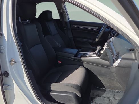 Used 2019 Honda Accord LX image 16