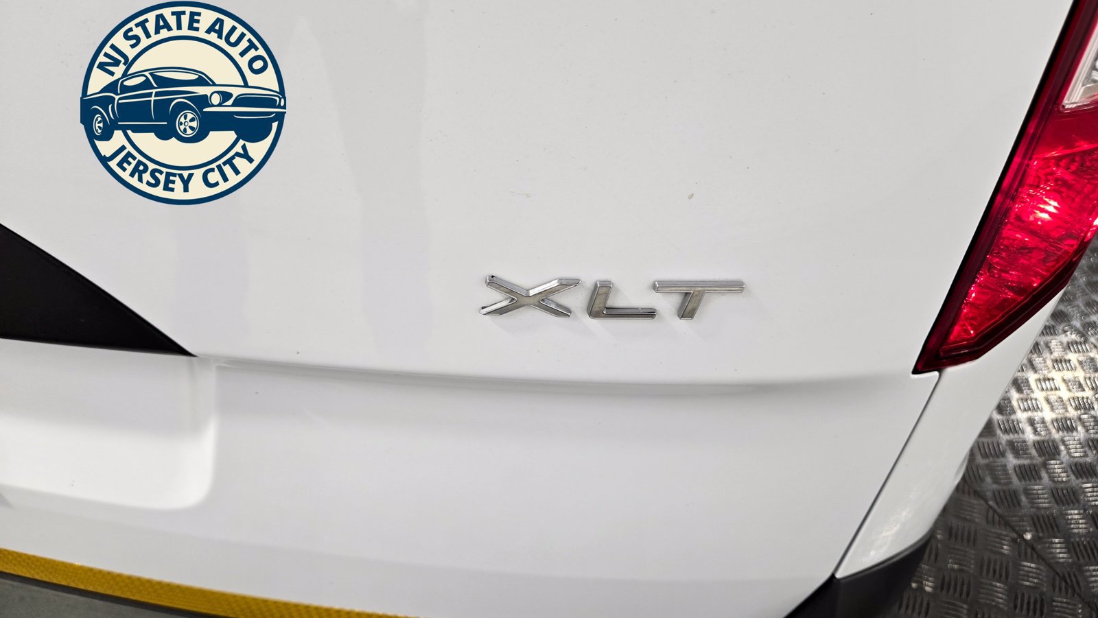 Used 2023 Ford Transit Connect XLT FWD image 29