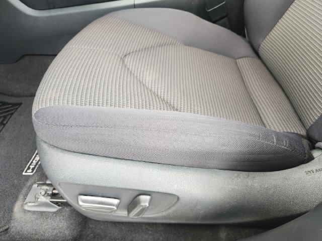 Used 2023 Toyota Highlander LE FWD image 20