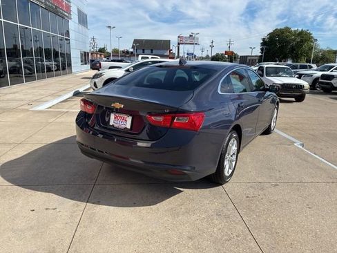 Used 2025 Chevrolet Malibu LT FWD image 7