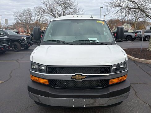 New 2025 Chevrolet Express 3500 Work Van w/ Power Convenience Package image 2
