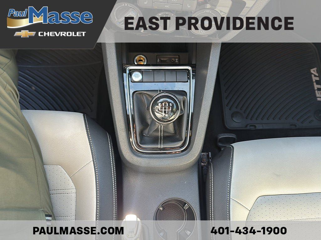 Used 2016 Volkswagen Jetta Sport FWD image 16