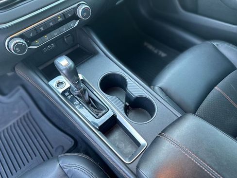 Used 2020 Nissan Altima 2.5 SR w/ Premium Package image 21