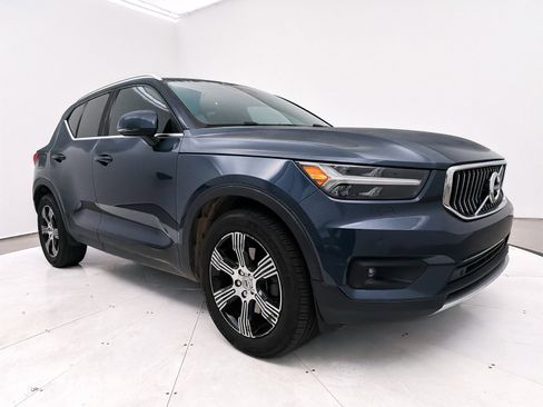 Used 2021 Volvo XC40 T5 Inscription w/ Advanced Package image 12