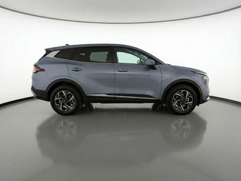 Used 2025 Kia Sportage LX FWD image 11