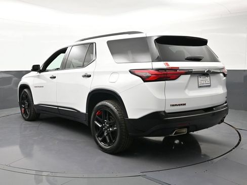 Used 2023 Chevrolet Traverse Premier w/ Redline Edition AWD/4WD image 3