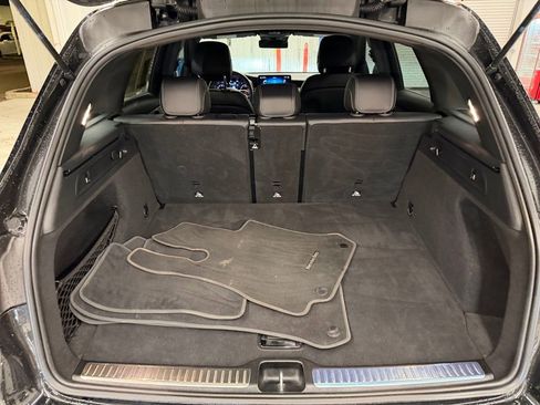 Used 2022 Mercedes-Benz GLC 300 GLC 300 image 37