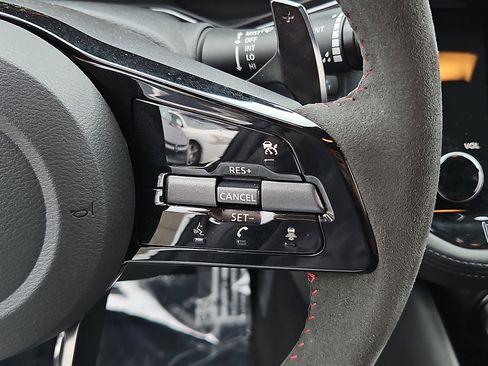 Certified 2024 Nissan Z NISMO w/ Floor Mat Package RWD image 22
