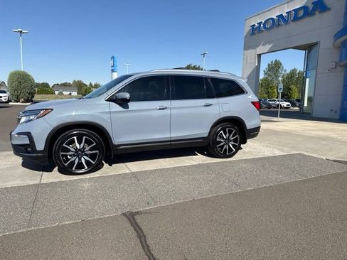Used 2022 Honda Pilot Touring image 11